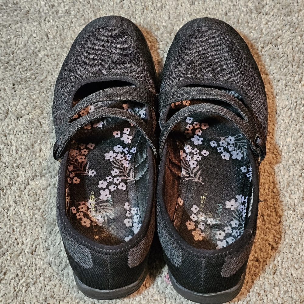 8.5 Wide Skechers Breathe Easy Lucky Lady Mary Jane Flats Black Gray - Picture 3 of 10